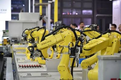 工业机器人在进博会上大放异彩 智能制造的未来图景